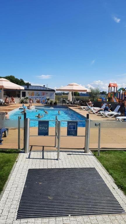 Klimatyzowany Apartament Blue , Sarbinowo Parking Basen Luaran gambar